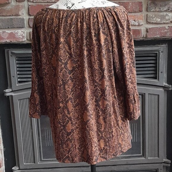 Michael Michael Kors 3/4 Sleeve Top - Picture 2 of 4